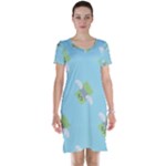 winged money Emoji  Short Sleeve Nightdress