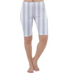 Vertical Stripes - White and Gainsboro Gray Cropped Leggings