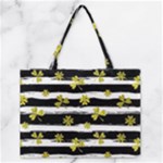 st patricks black white clover Medium Zipper Tote Bag