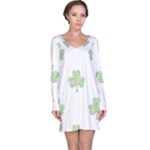 st patricks clover beer Long Sleeve Nightdress