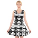 Black white Greek Key V-Neck Sleeveless Dress