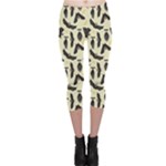 yellow bats Capri Leggings 