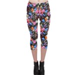 d20 Dice Capri Leggings 