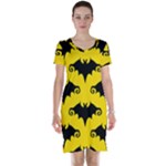 yellow bats Short Sleeve Nightdress