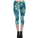 Snow Flake Art Capri Leggings 