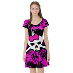 Short Sleeve Skater Dress Front