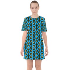 Sixties Short Sleeve Mini Dress 