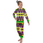 Colorful shapes                                                Kids  Long Sleeve Set