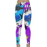 Shaky shapes                                                          Yoga Leggings