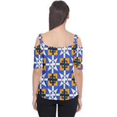 Cutout Shoulder T-Shirt 