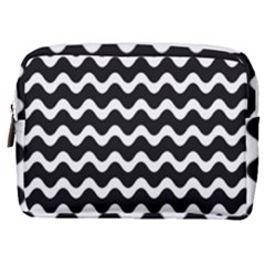 Make Up Pouch (Medium) 