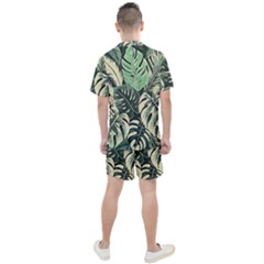 Men s Mesh T-Shirt and Shorts Set 