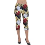 Roses Seamless Pattern Floral Lightweight Velour Capri Leggings 