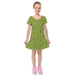 Kiwi Fruit Pattern Green Background Kids  Short Sleeve Velvet Dress