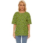 Kiwi Fruit Pattern Green Background Oversized Basic T-Shirt