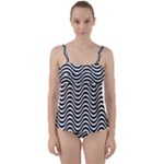 Black White Wave Pattern Wavy Water Seamless Twist Front Tankini Set