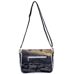 Shoulder Bag with Back Zipper 