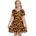 Giraffe Texture, Close-up, Giraffe Skin Texture Kids  Short Sleeve Tiered Mini Dress