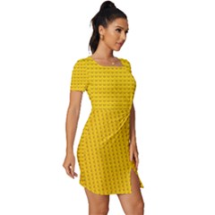 Fitted Knot Split End Bodycon Dress 