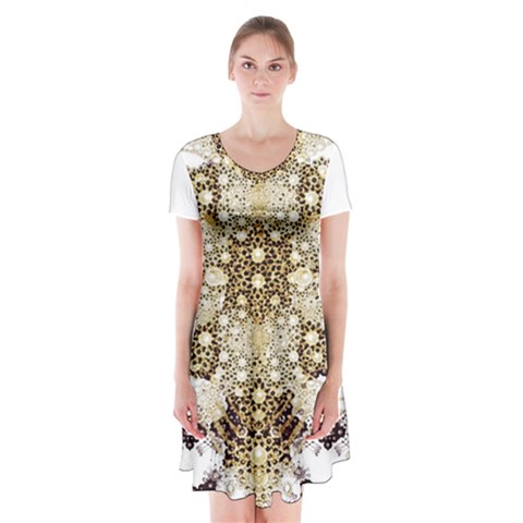 Opulent Essence Print Short Sleeve V