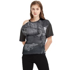 One Shoulder Cut Out T-Shirt 