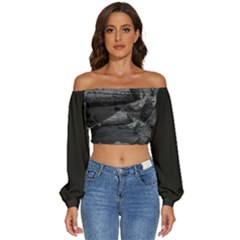 Long Sleeve Crinkled Weave Crop Top 