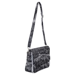 Shoulder Bag with Back Zipper 