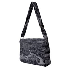 Full Print Messenger Bag (M) 