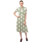 Polk Dots Seamless Pattern Keyhole Neckline Chiffon Dress