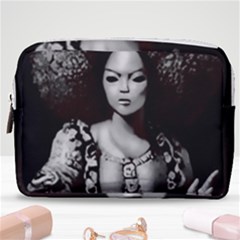 Make Up Pouch (Medium) 