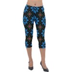 Flower Pattern Flora Floral Seamless Lightweight Velour Capri Leggings 