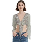 Fantasy floral random pattern Trumpet Sleeve Cropped Top