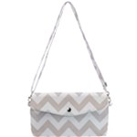 Colored Zigzag Seamless Patterns Removable Strap Clutch Bag