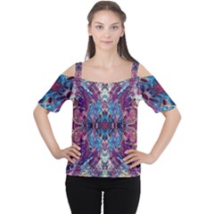 Cutout Shoulder T-Shirt 