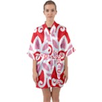 A Red And White Pattern With A Flower On It Half Sleeve Satin Kimono 