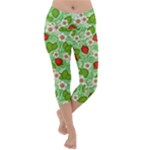 Strawberries Pattern Seamless Lightweight Velour Capri Yoga Leggings