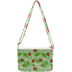 Strawberries Pattern Seamless Double Gusset Crossbody Bag