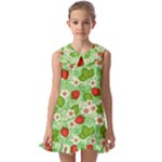 Strawberries Pattern Seamless Kids  Pilgrim Collar Ruffle Hem Dress