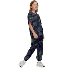 Kids  T-Shirt and Pants Sports Set 