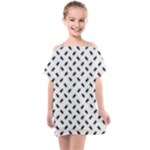 Fly Phot Motif Seamless Black And White Pattern Kids  One Piece Chiffon Dress