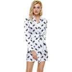 Fly Phot Motif Seamless Black And White Pattern Long Sleeve Satin Robe