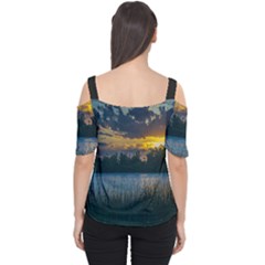 Cutout Shoulder T-Shirt 