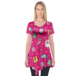 cute pink christmas pattern Short Sleeve Tunic 