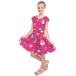 cute pink christmas pattern Kids  Short Sleeve Dress