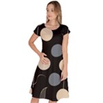 A Minimalist Pattern With Simple Lines And Shapes, Creating A Clean And Modern Aesthetic 03 Classic Short Sleeve Dress