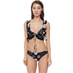 A Minimalist Pattern With Simple Lines And Shapes, Creating A Clean And Modern Aesthetic 03 Low Cut Ruffle Edge Bikini Set