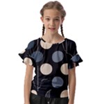 A Minimalist Pattern With Simple Lines And Shapes, Creating A Clean And Modern Aesthetic 03 Kids  Cut Out Flutter Sleeves