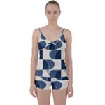 A Minimalist Pattern With Simple Lines And Shapes, Creating A Clean And Modern Aesthetic 04 Tie Front Two Piece Tankini