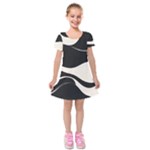 A Minimalist Pattern With Simple Lines And Shapes, Creating A Clean And Modern Aesthetic 06 Kids  Short Sleeve Velvet Dress