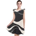 A Minimalist Pattern With Simple Lines And Shapes, Creating A Clean And Modern Aesthetic 06 Tie Up Tunic Dress